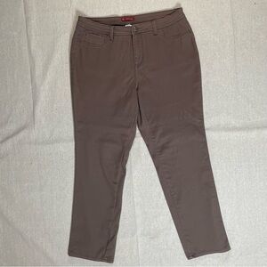 dressbarn | Petite Brown Straight Leg Stretch Jeans | P14